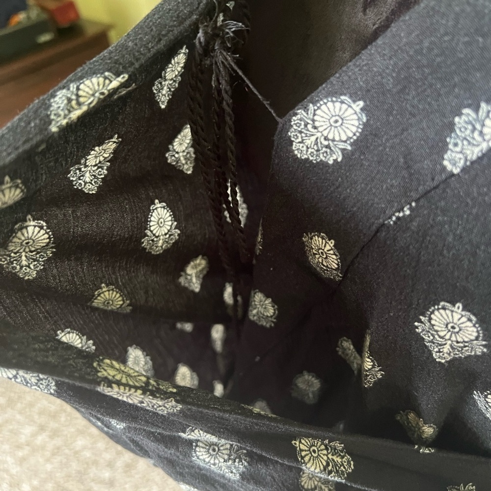 Mossimo Supply Co. Black and White Floral Blouse - Picture 2 of 6